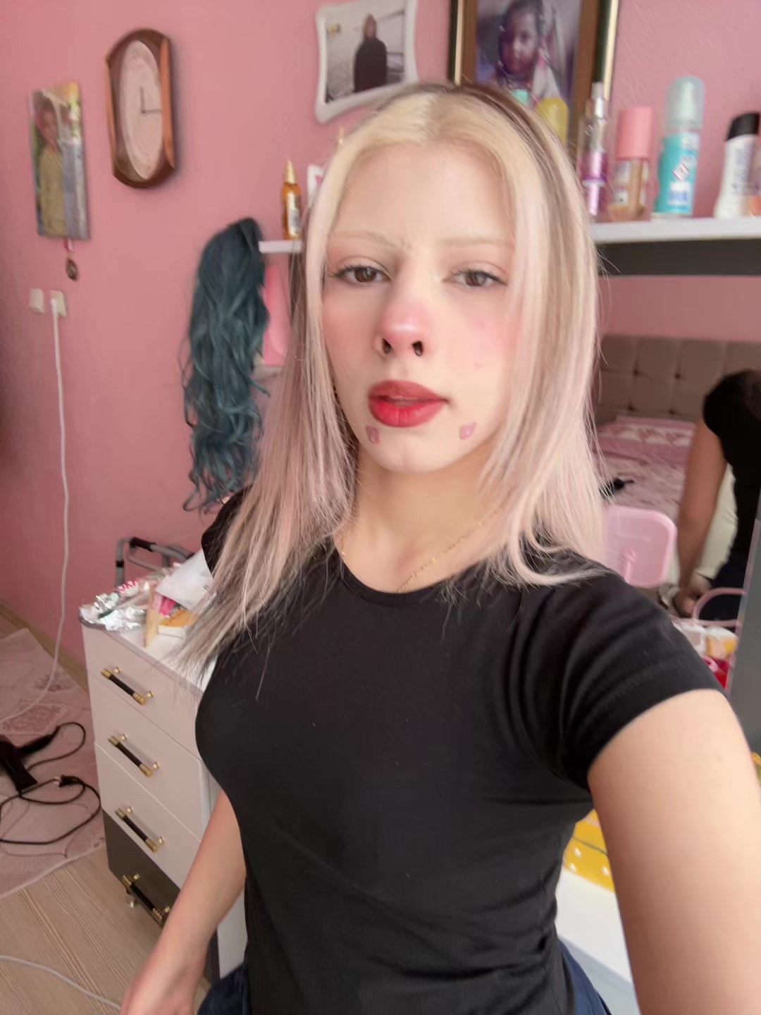 @llarem