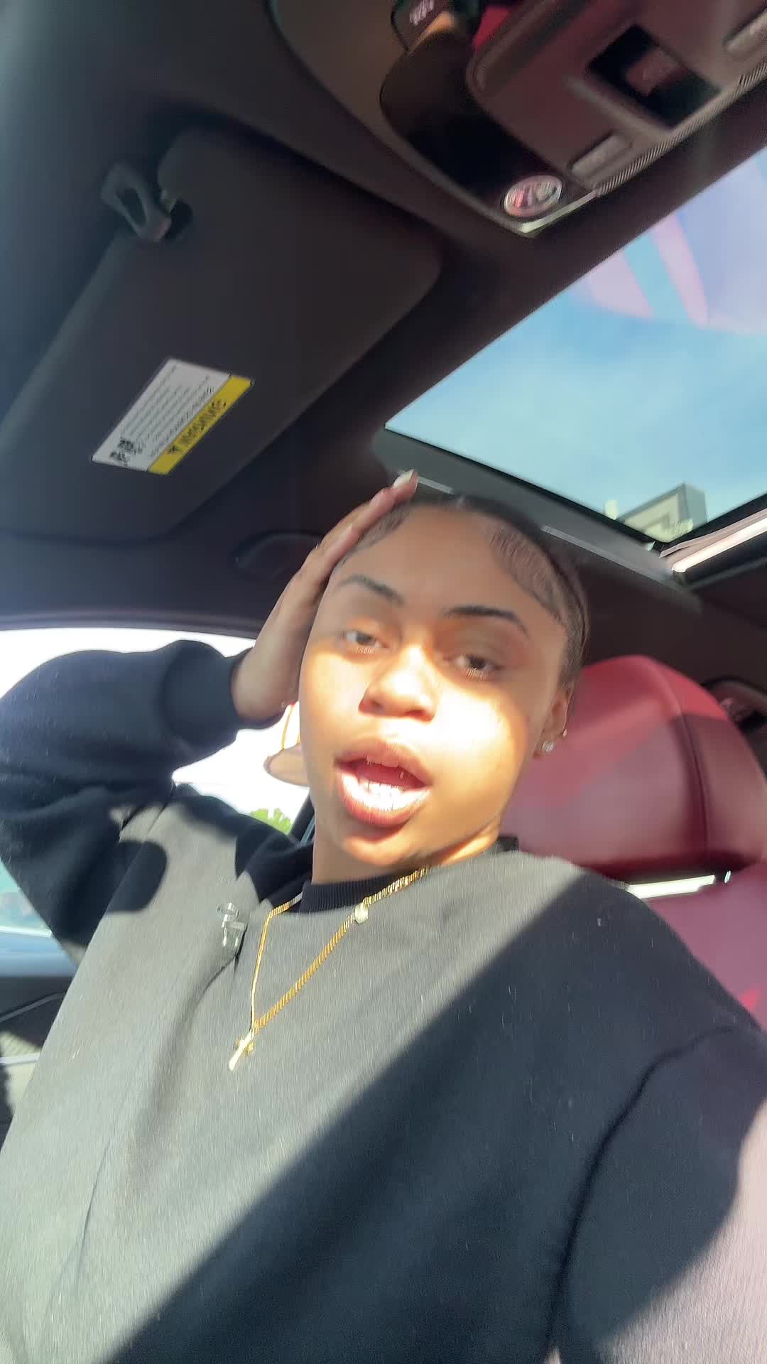 @Kaylalebomb ✨