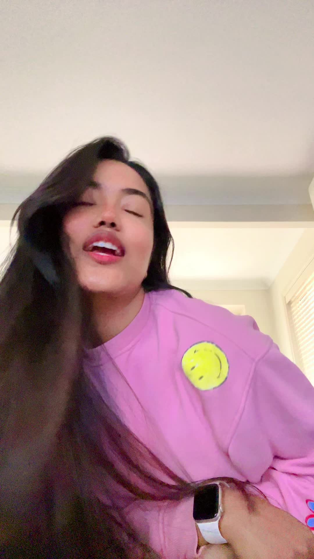 @Neelu 🌻