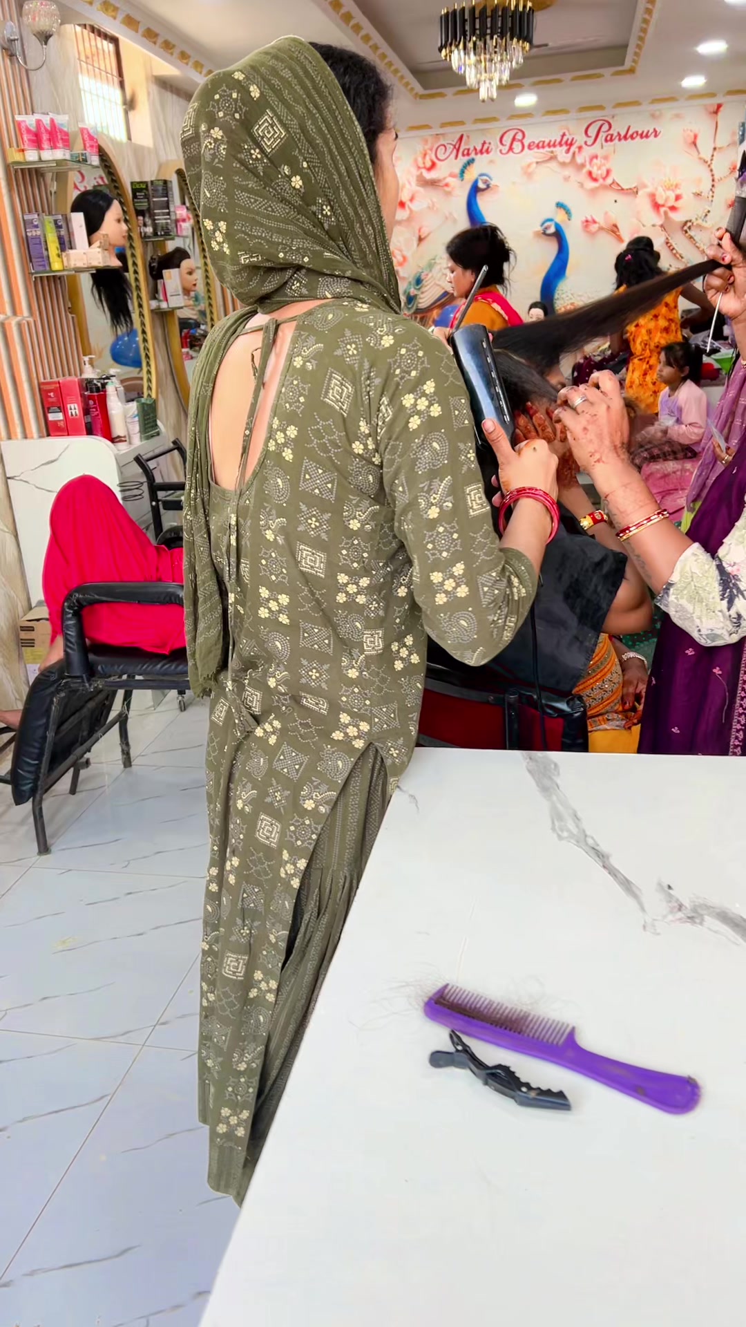 @Aarti Beauty parlour
