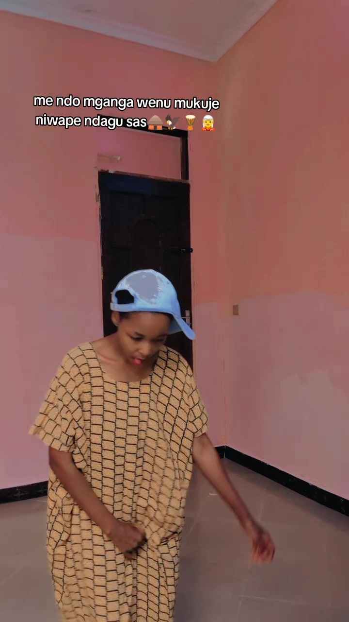 @LIZZY KIDOTI 🧝♀️🪘