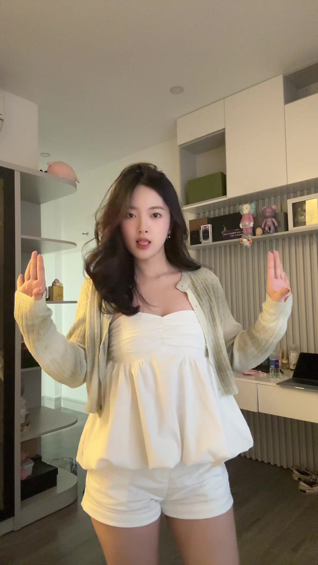@Lin