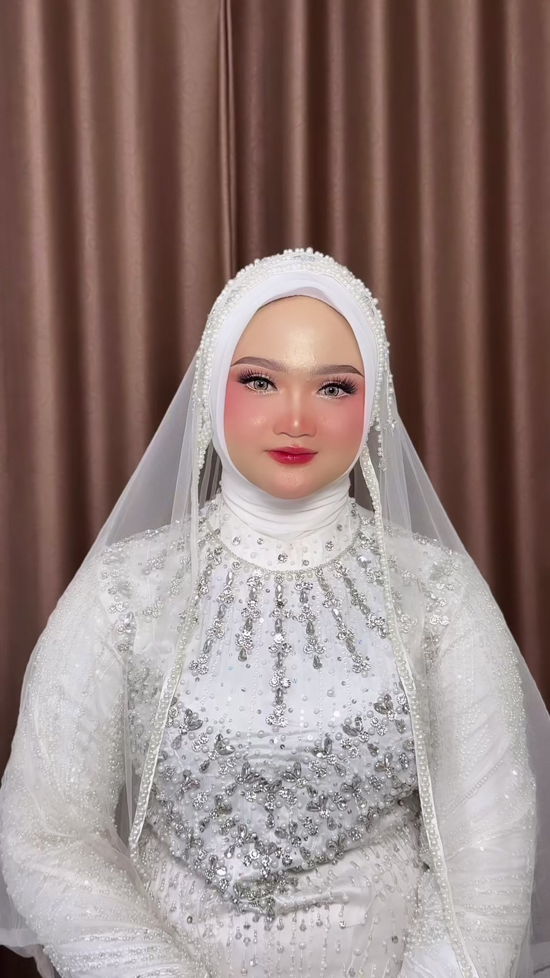 @athaya_makeup__