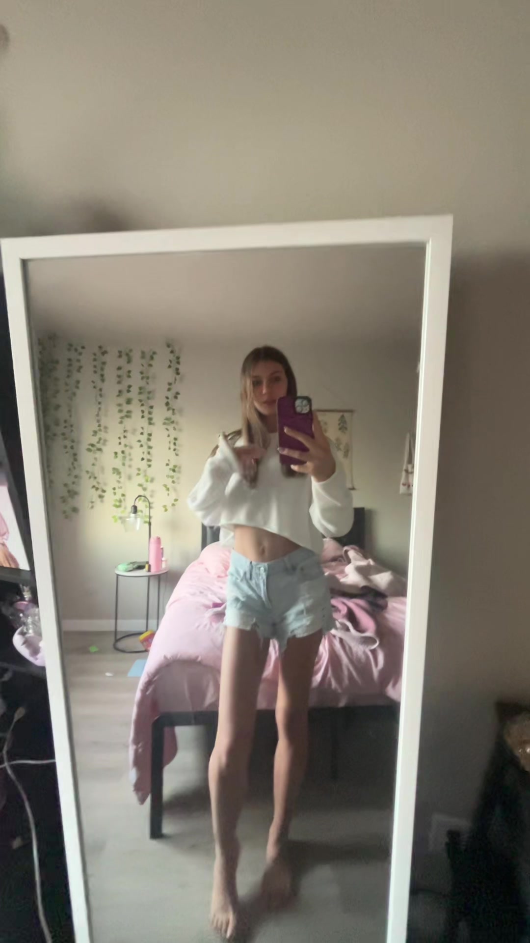 @theleahmae
