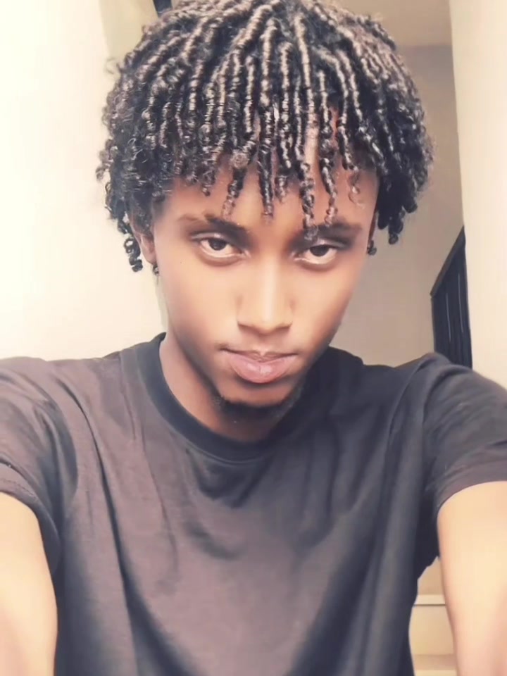 @ዑመተ ቀሽቲ🧞♂️🥤🤴