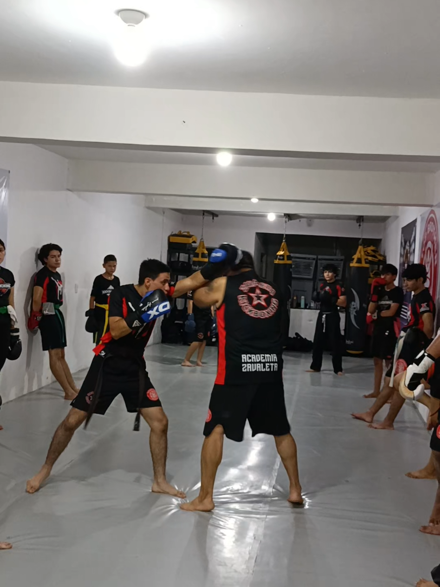 @ZavaletaKickboxing_mma