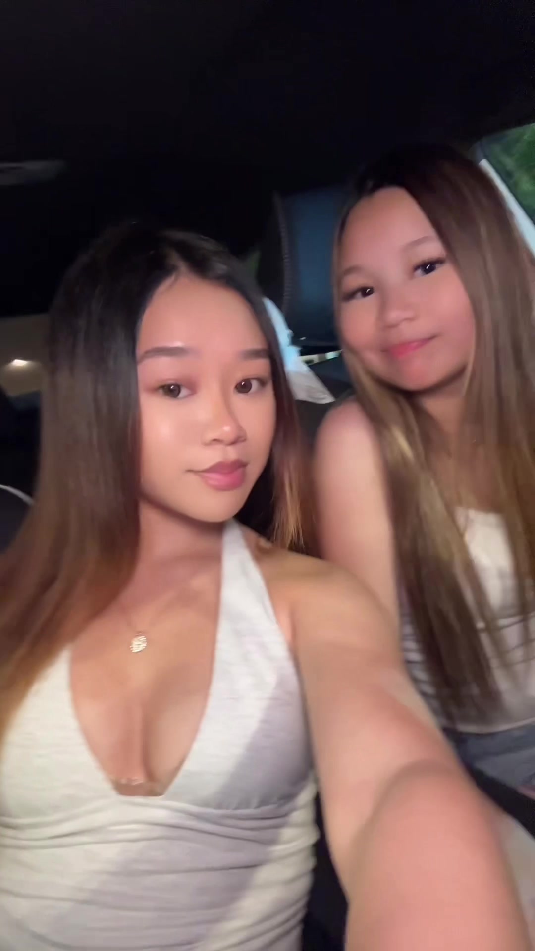 @jennyyly