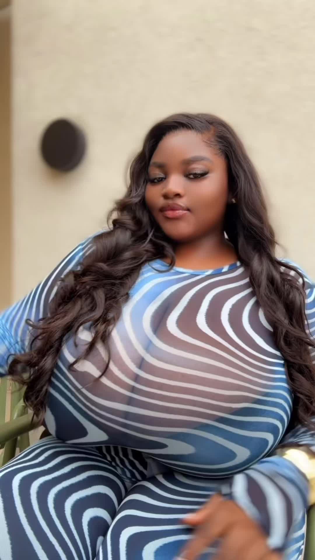 @AYOMIDE_CHASE🌸