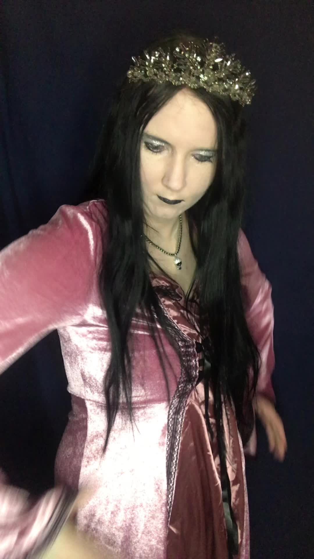 @Wednesday Addams Cosplayer🖤