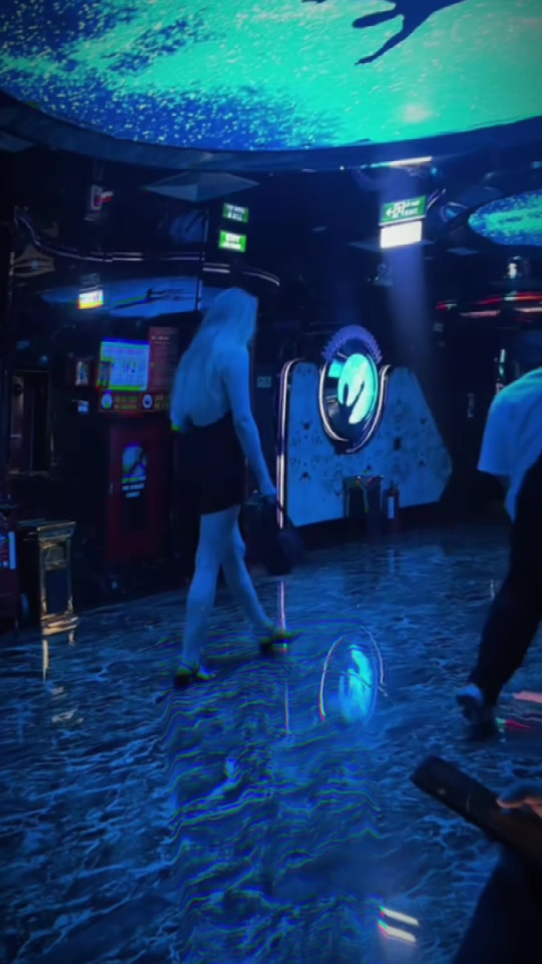 @Karaoke Thượng Hải 229 Tây Sơn