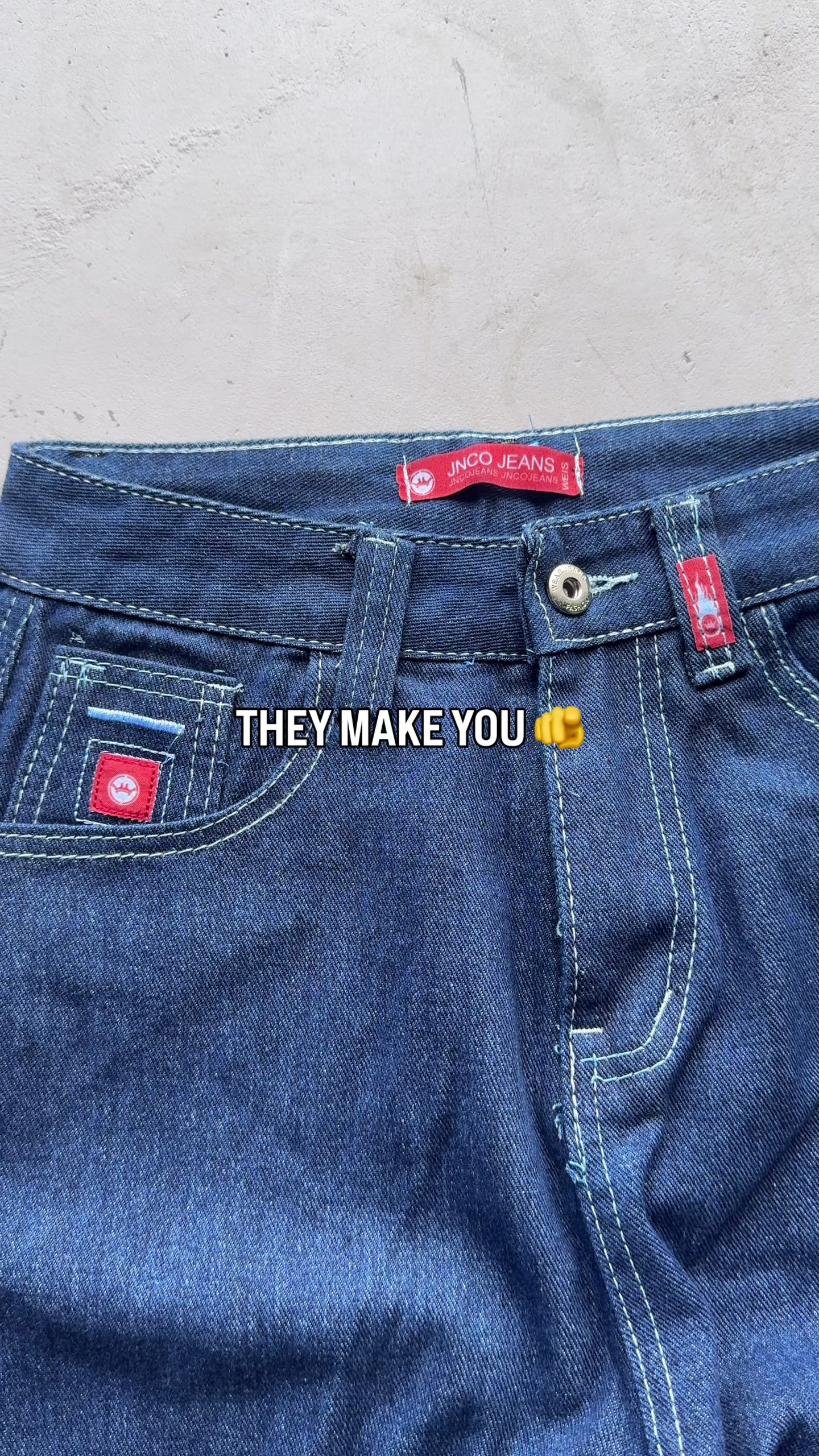 @m.o.o.n.l.e.s.s.store
