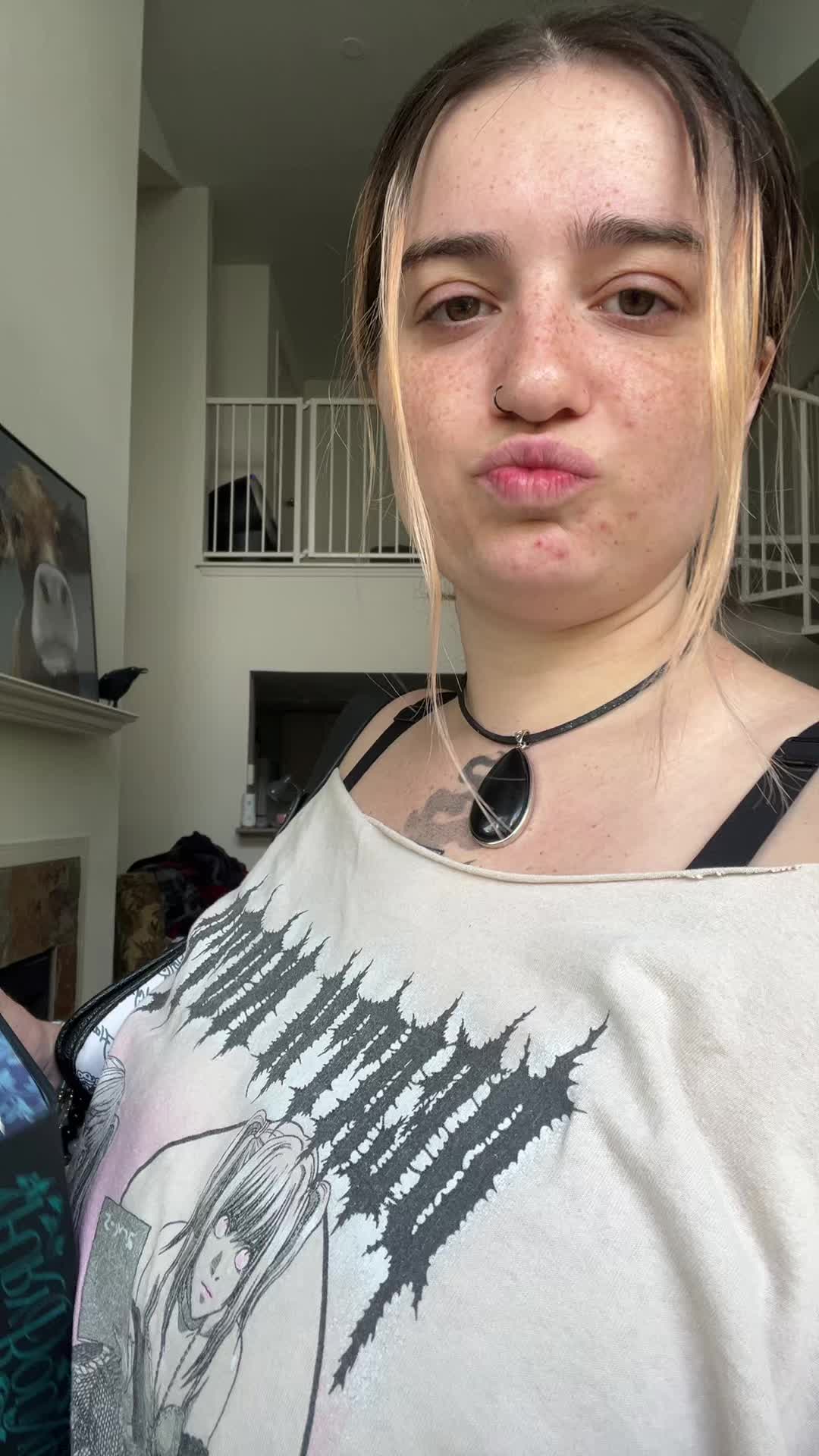 @venus 📚⚖️💐🐉