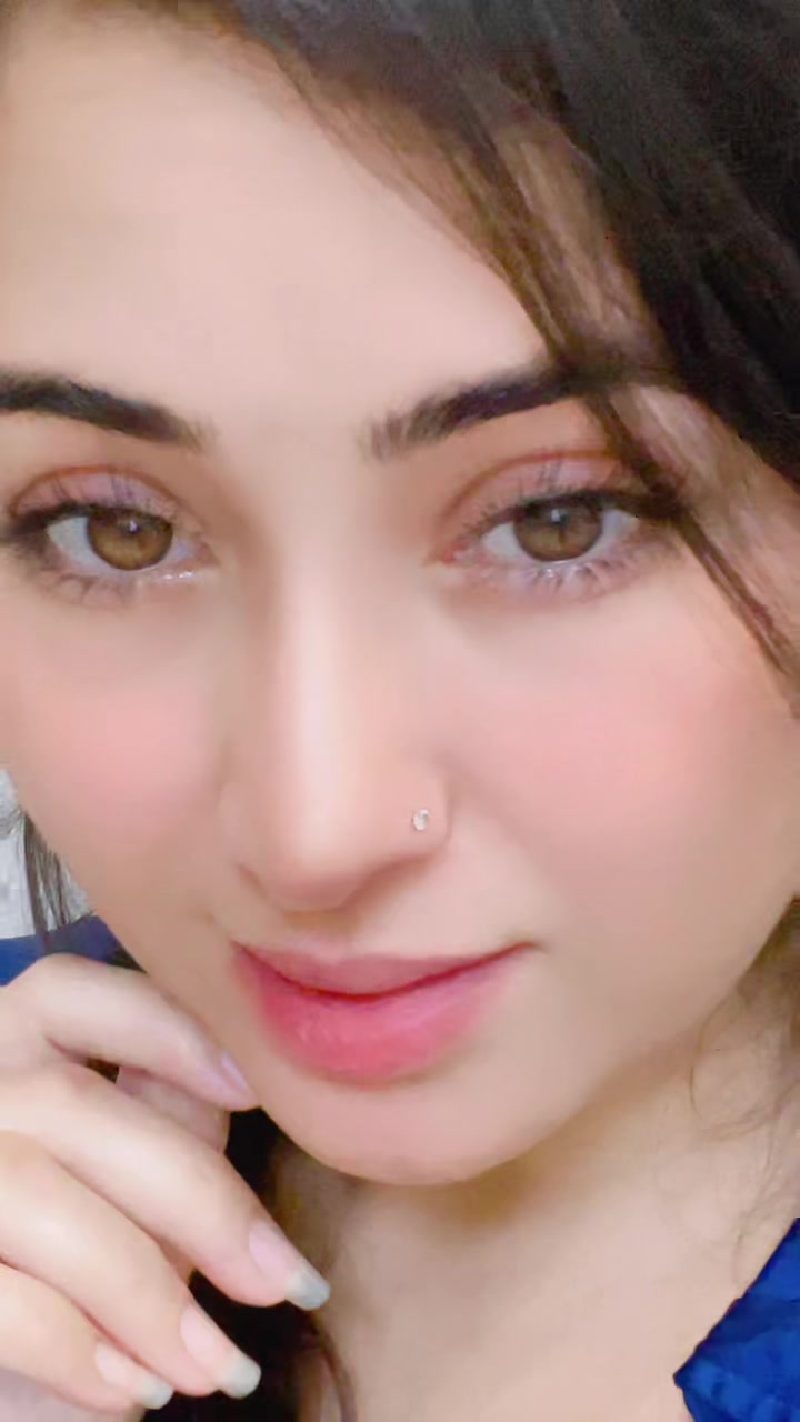 @Zarqa Khan