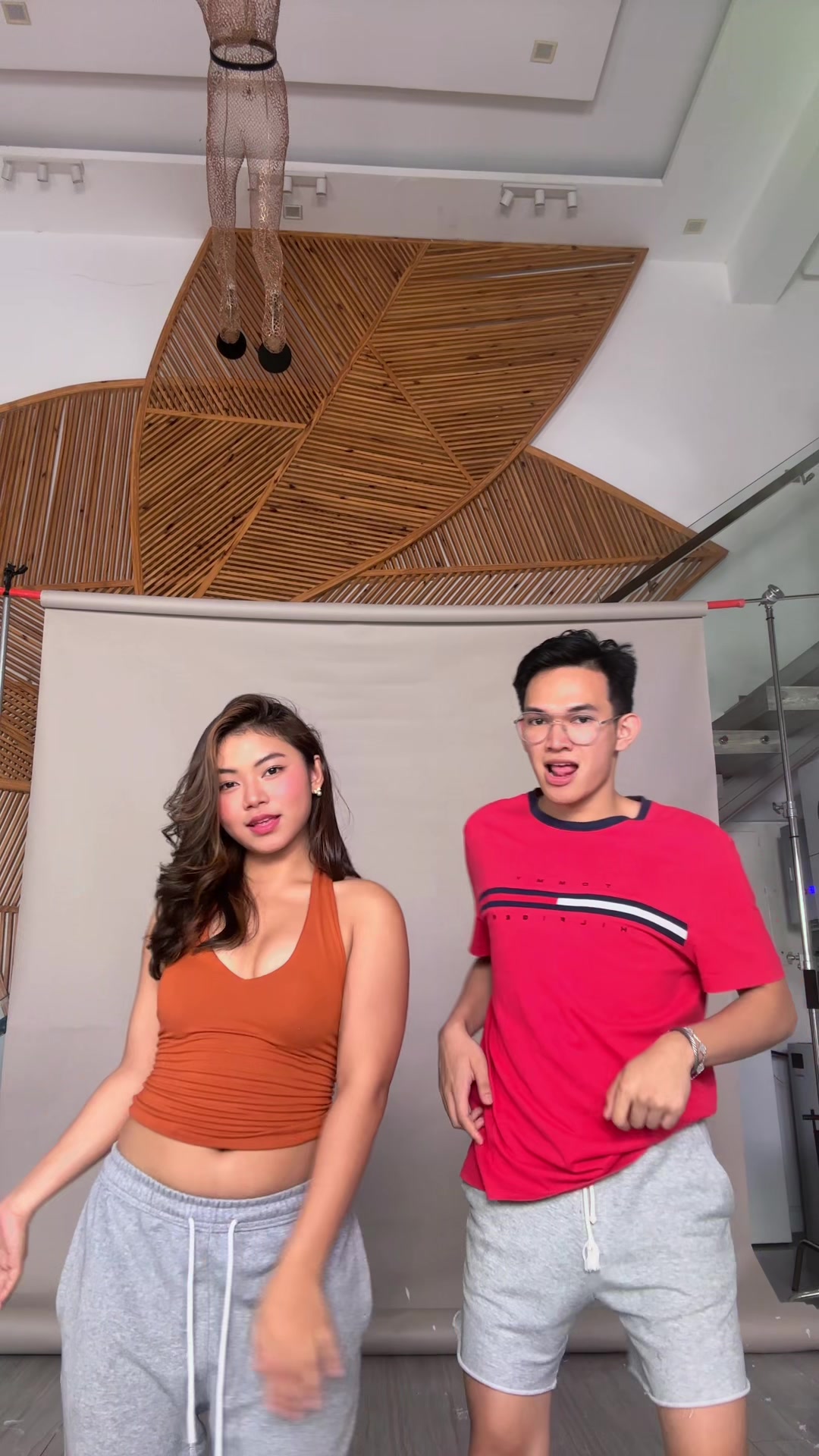 @Ella Dakz