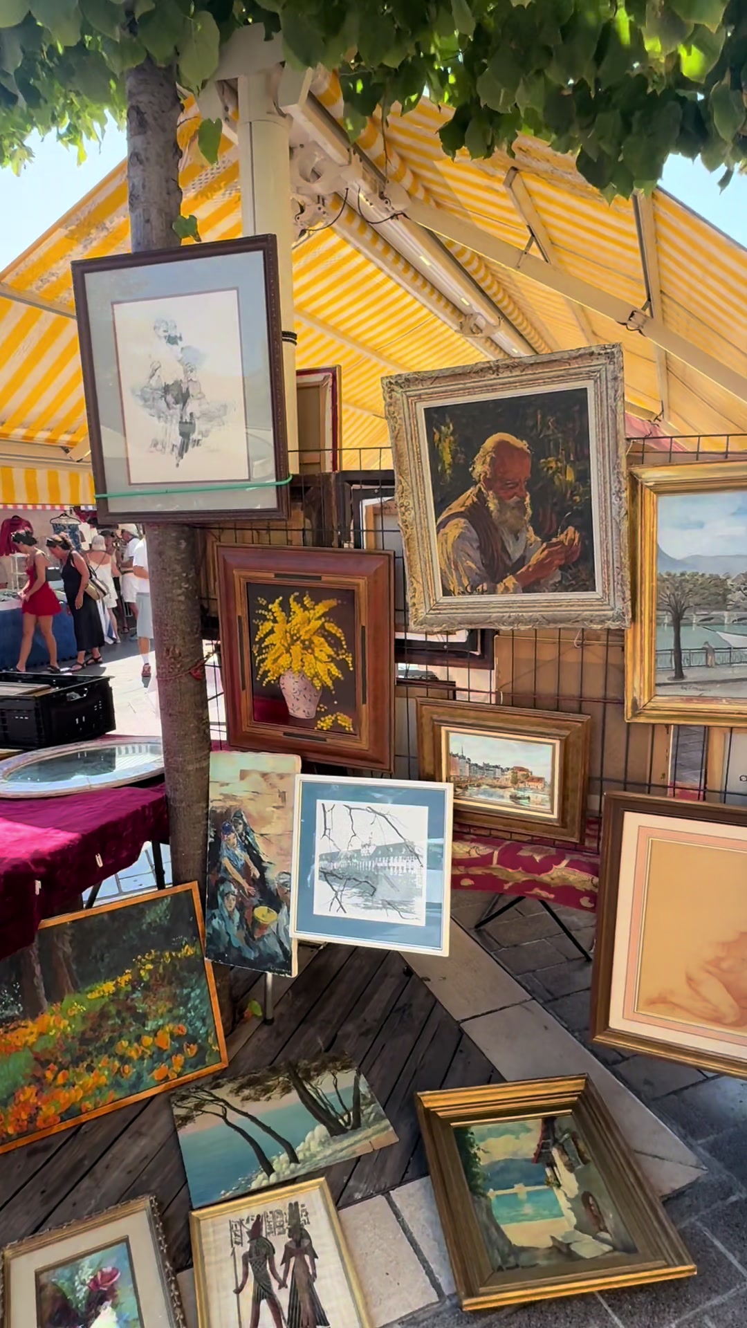 @France Antique Centre