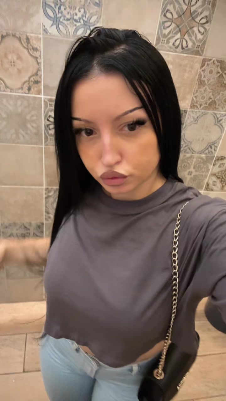 @𝒜𝓃𝓉𝑒𝒶