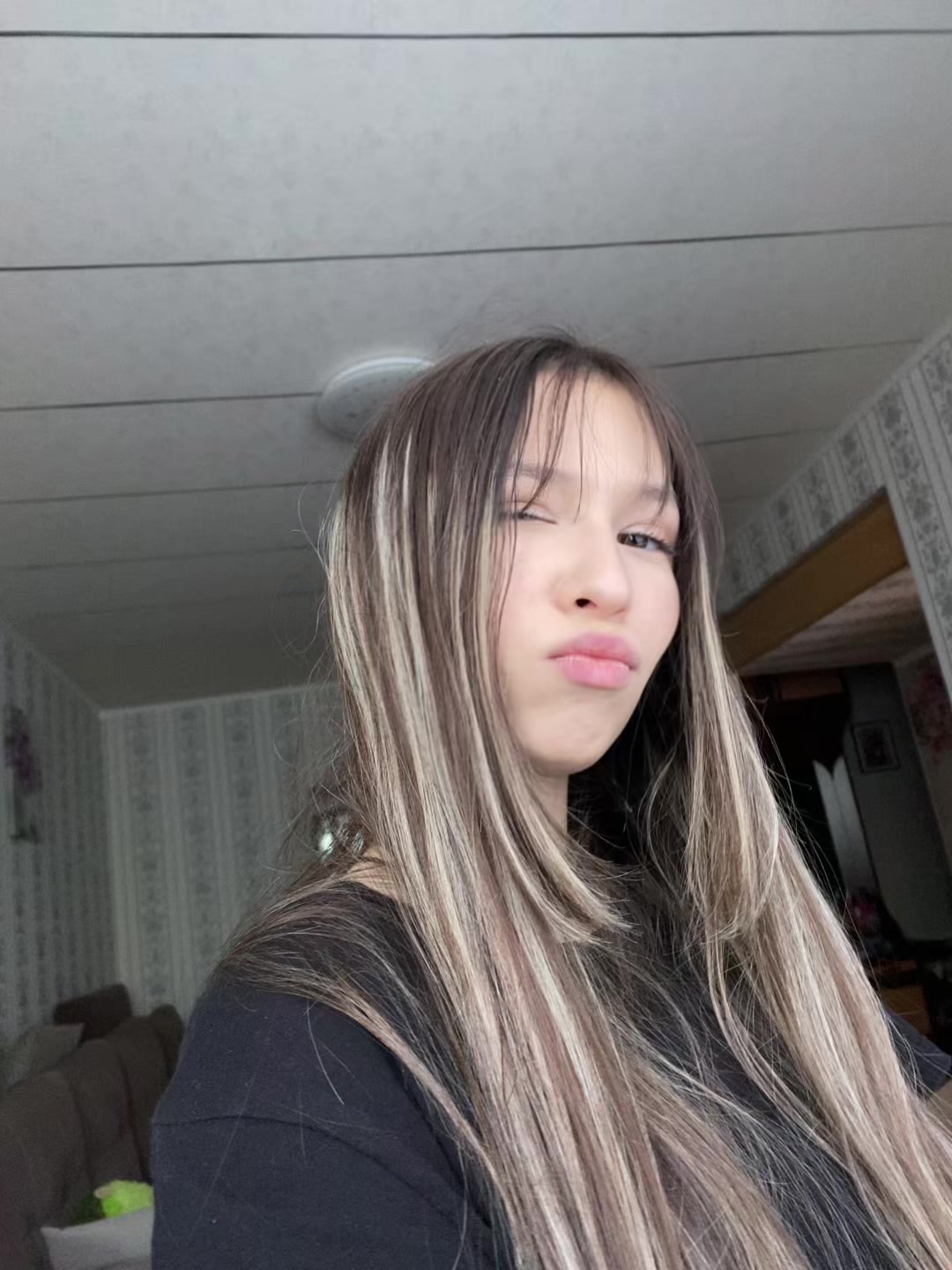 @e.m.b.i