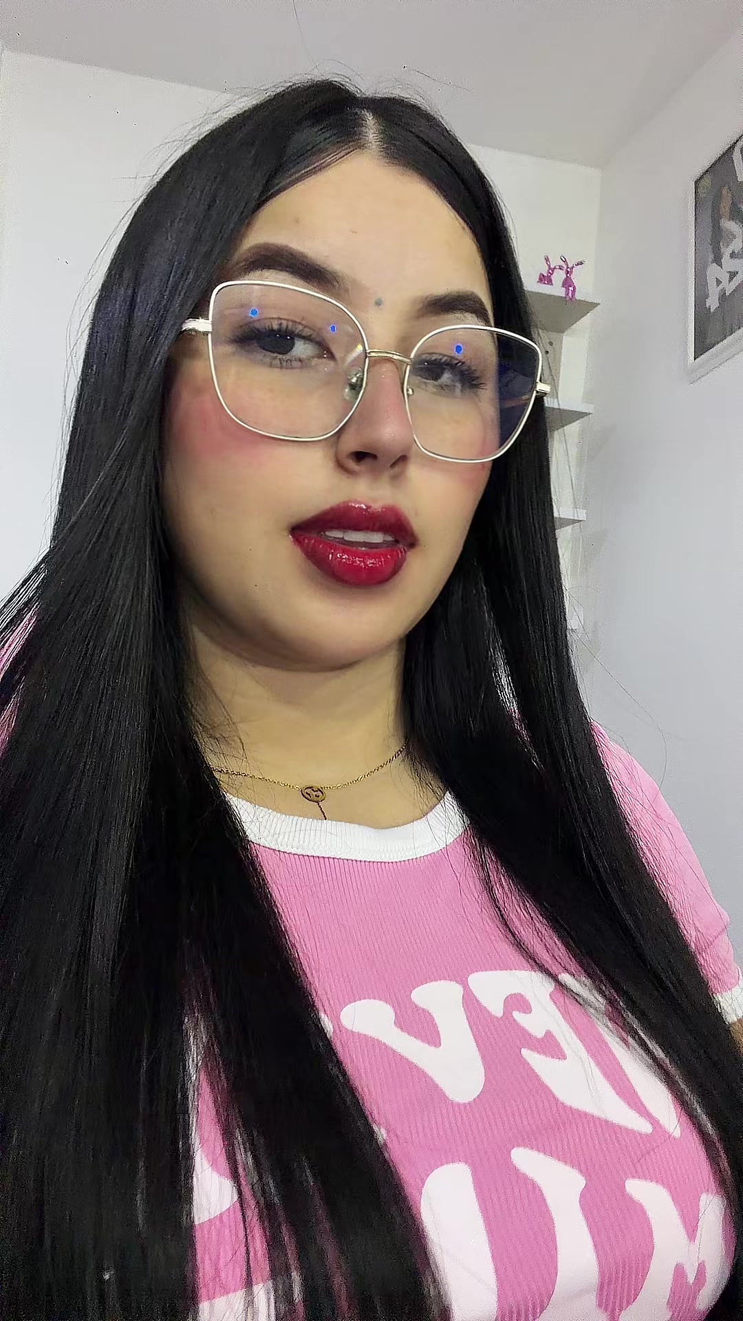@lauCmejia🫎💜