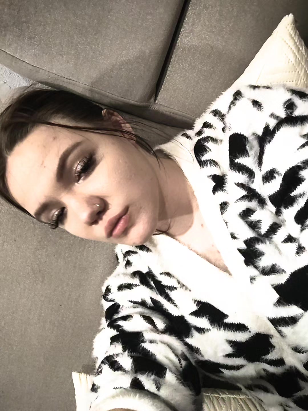 @лолька🎀