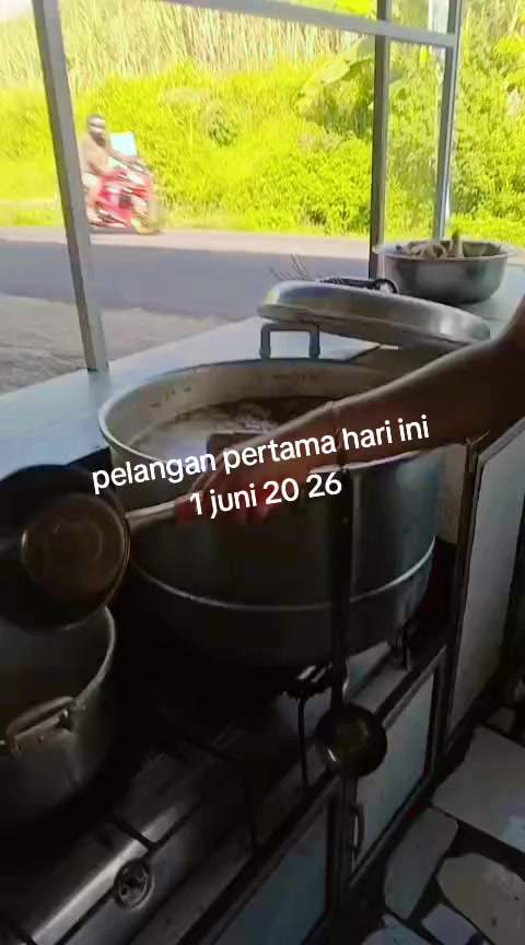 @Mak Krombong