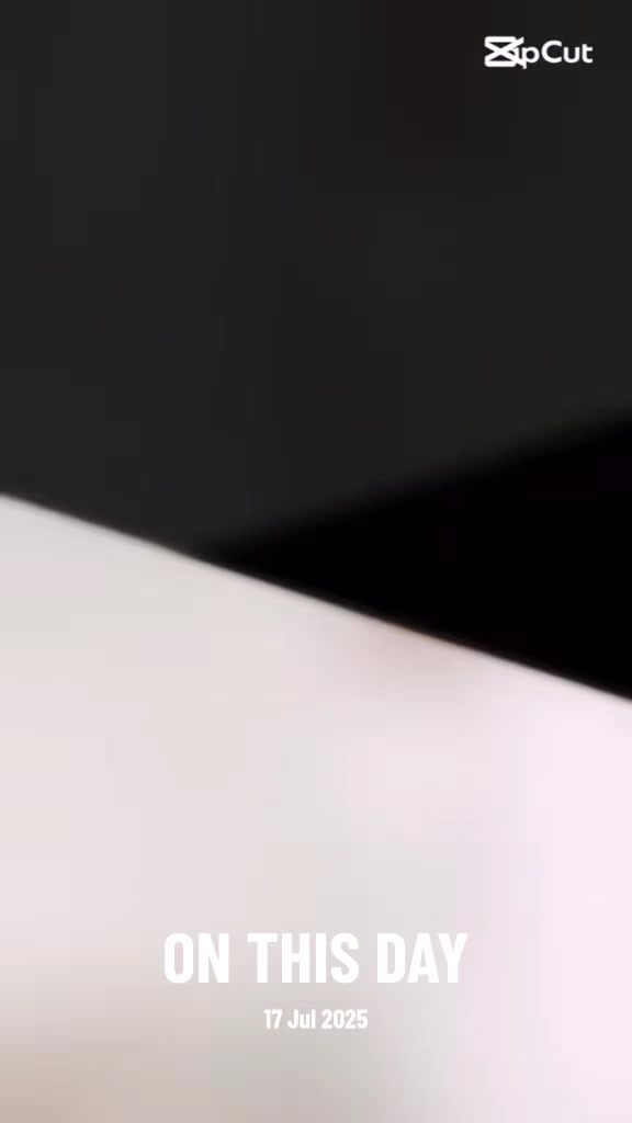 @احمر مشتاق ورک 🫀✨️😘