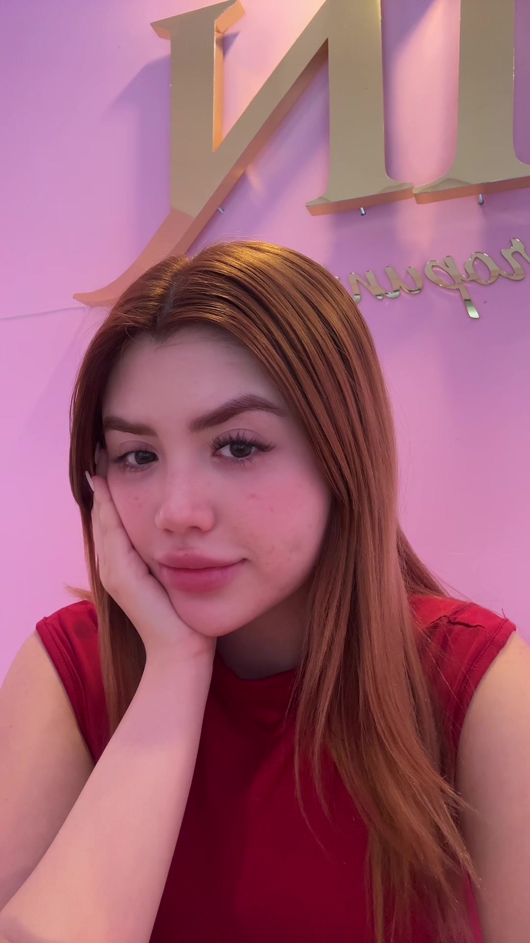 @Moniinay