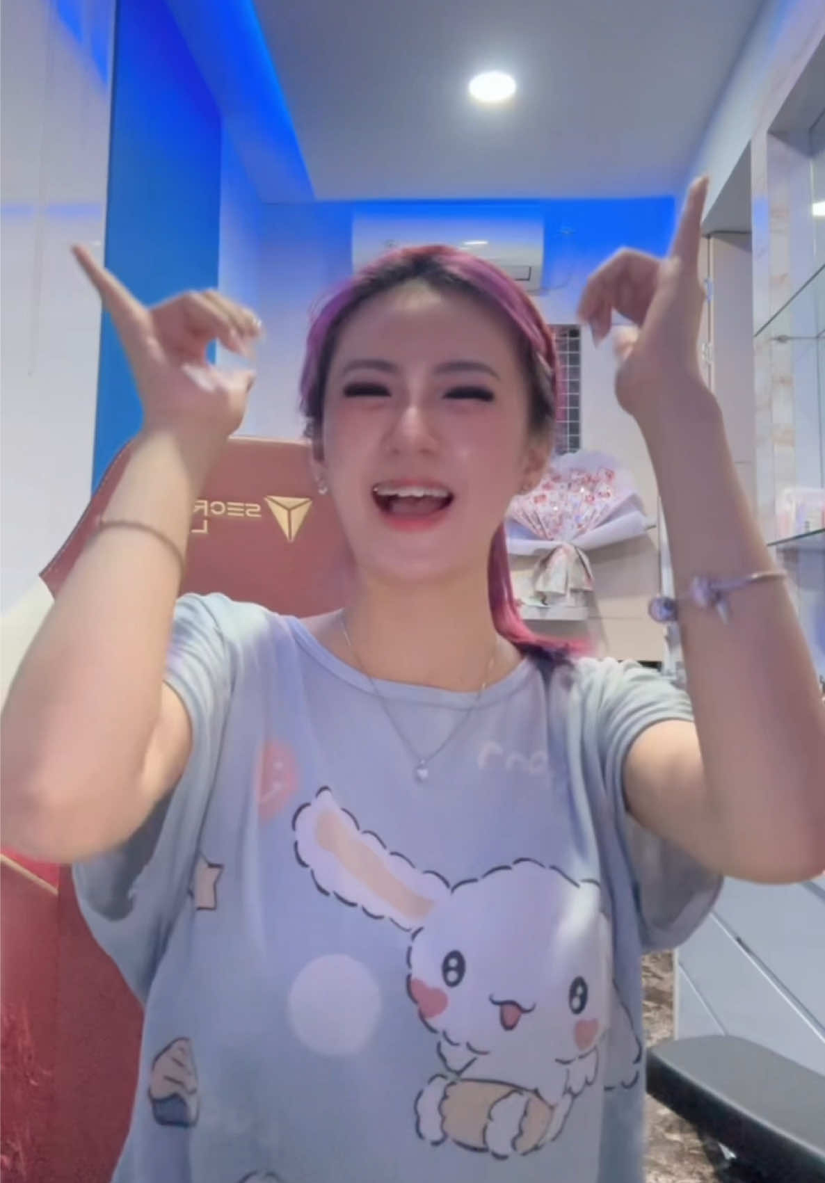 @Olivia Gosandra