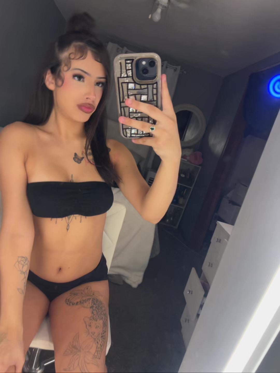 @💋