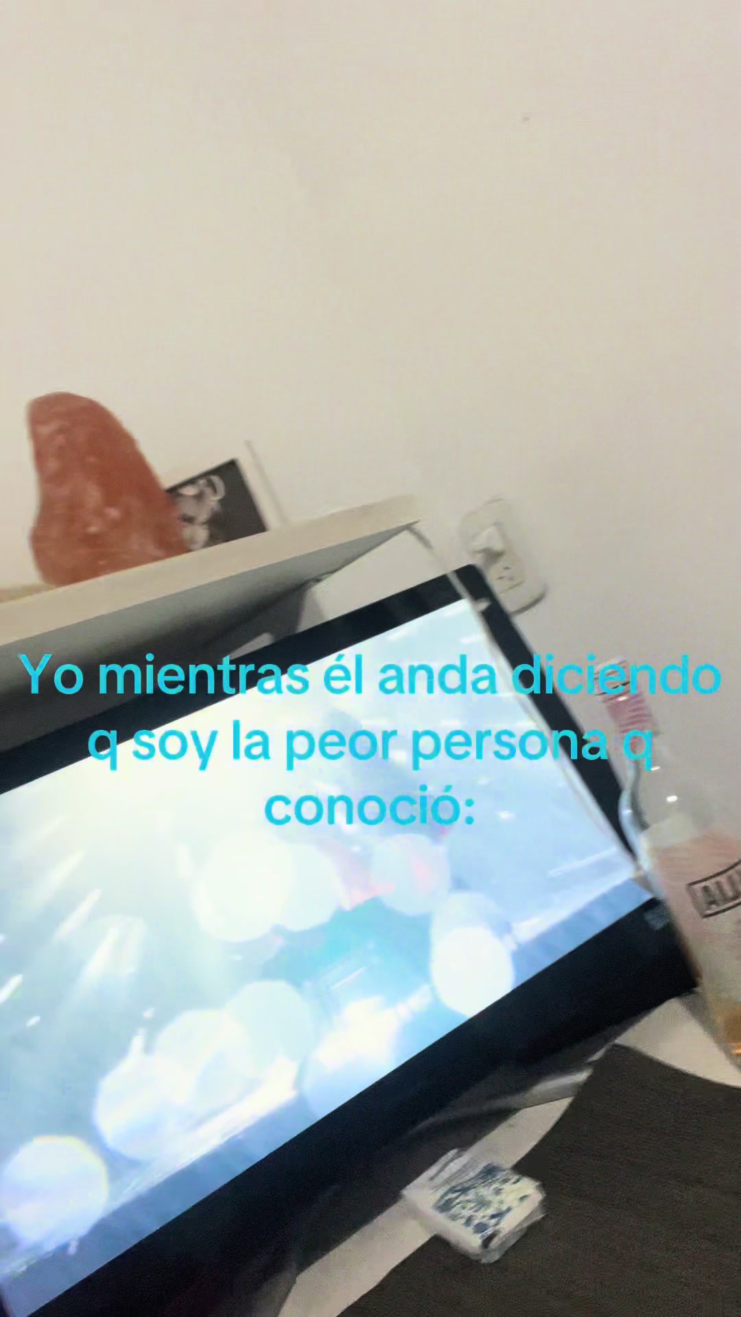 @Val_