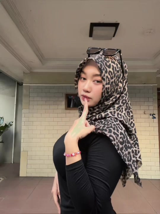 @vaniiaak