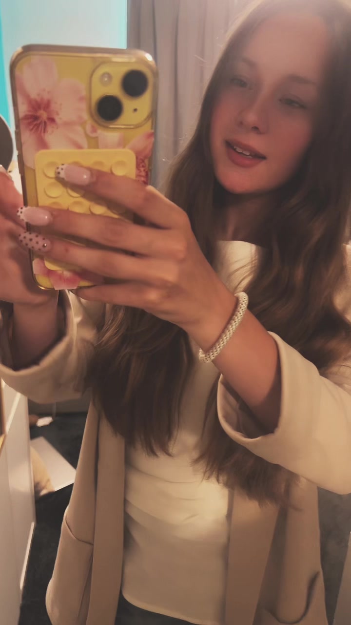 @𝐈𝐧𝐟𝐥𝐮𝐞𝐧𝐜𝐞𝐫𝐳𝐳 ⭐️