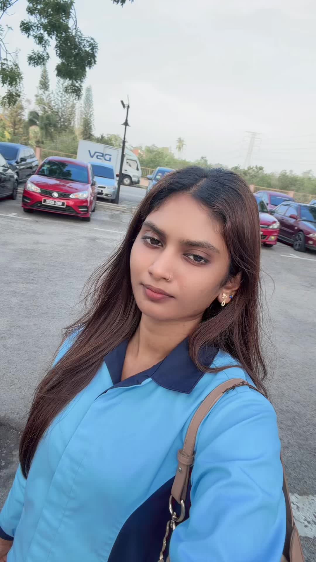 @Thivya 🤍