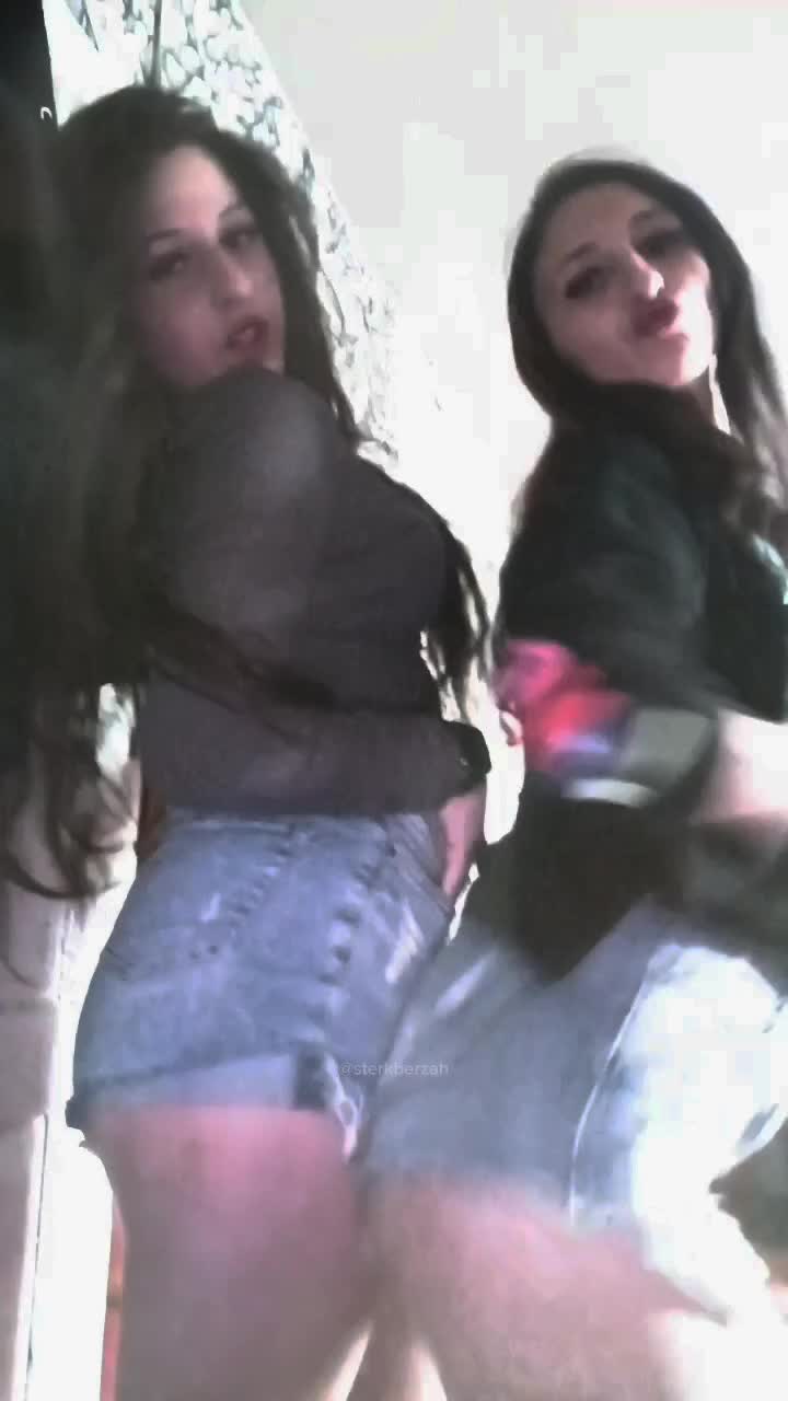 @Анастасія 🖤🕊