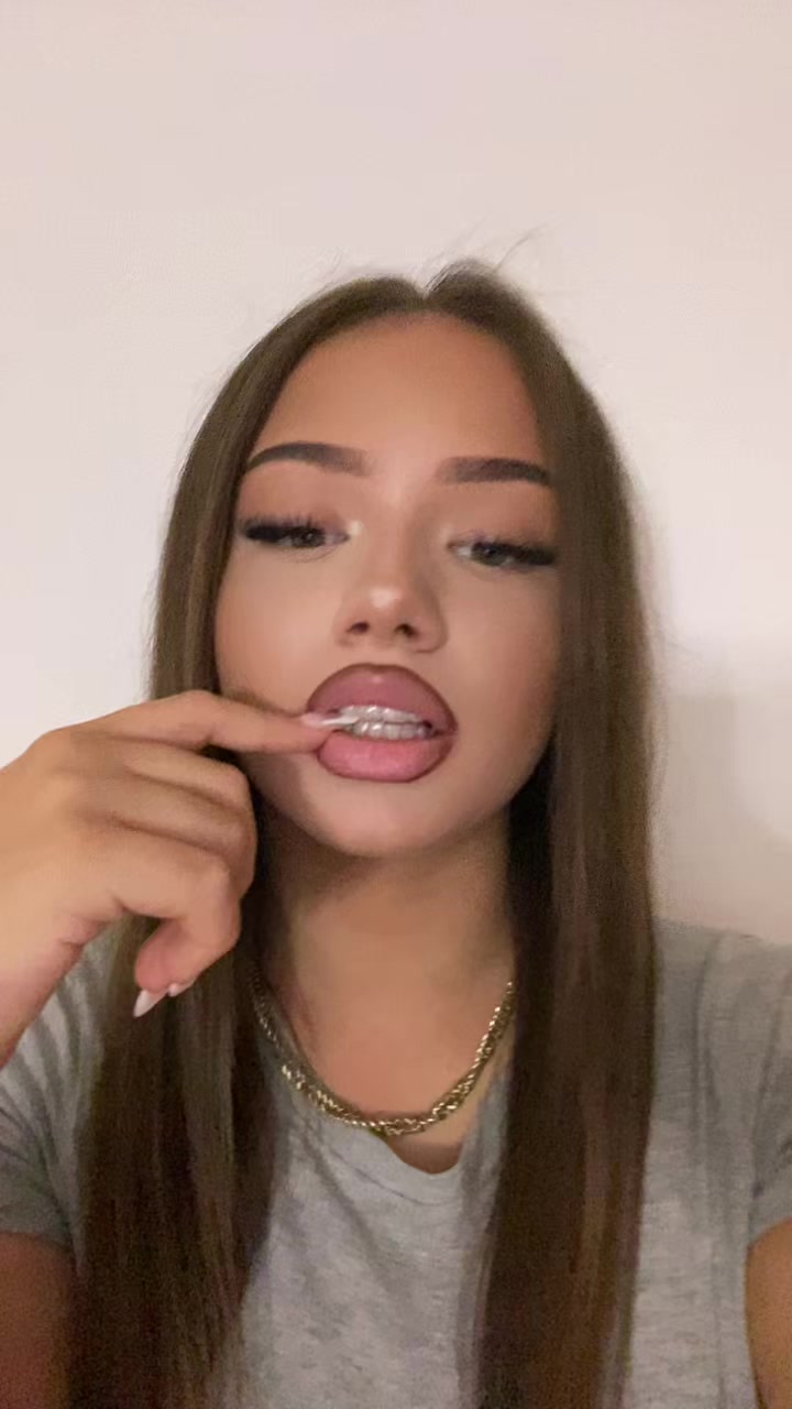 @𝑴𝒆𝒍𝒊𝒔𝒔𝒂