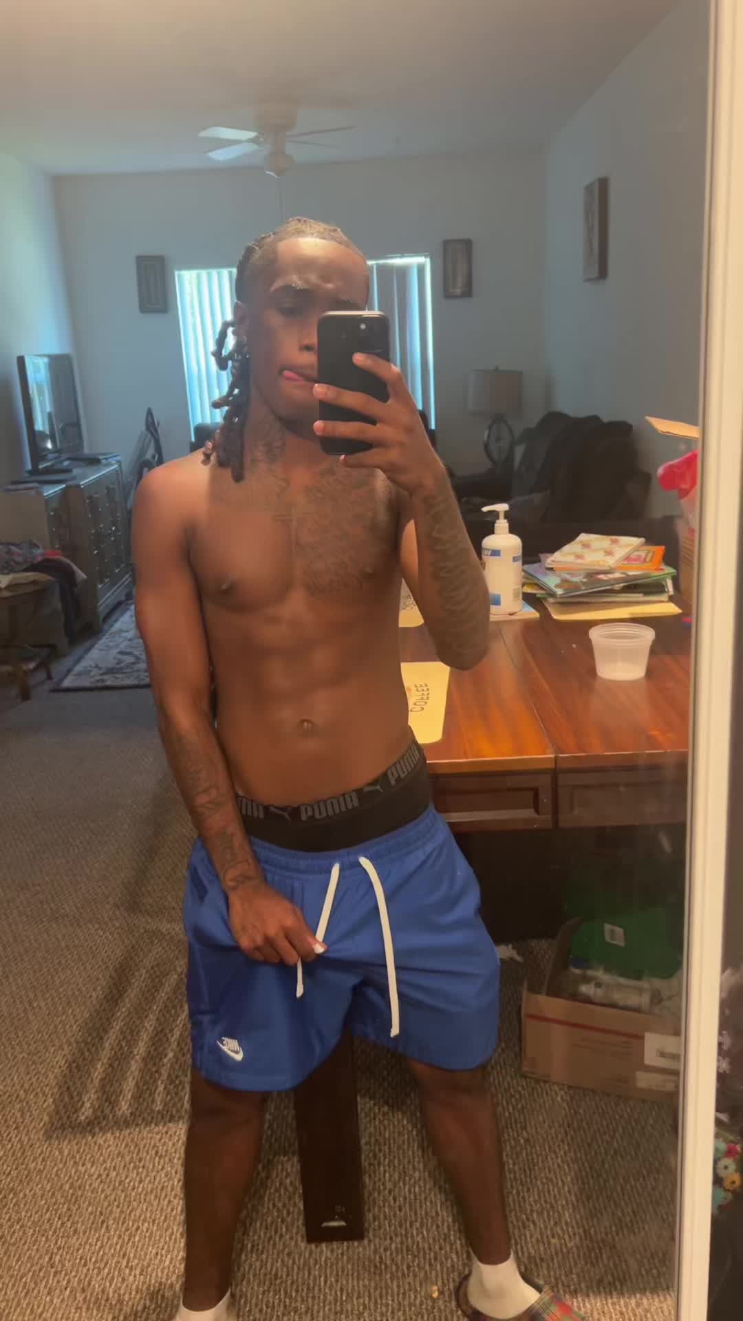 @zy