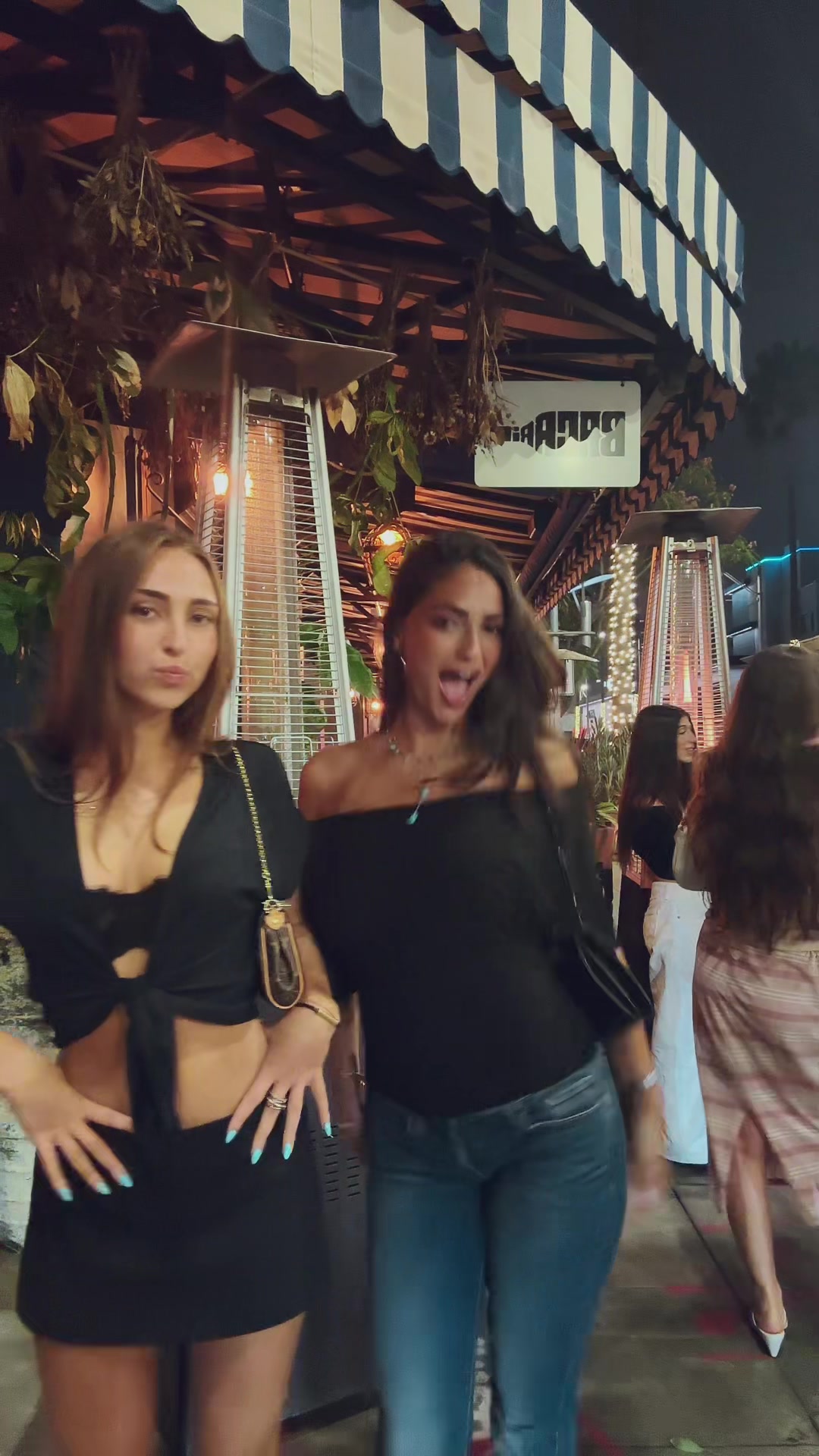 @ella