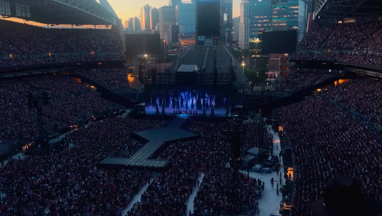 @𓂃꙳⋆videos from the eras tour