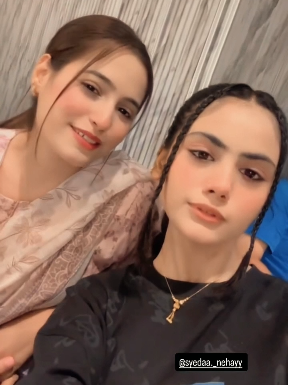 @FATIMA🧚🏻♀️
