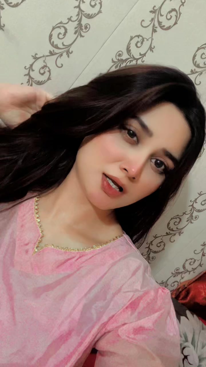 @Emaan🕊️✨