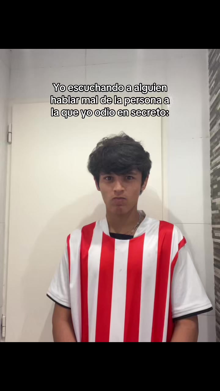 @メ