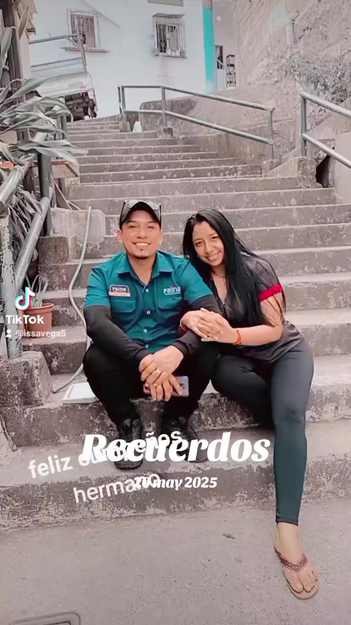 @Issa Vega