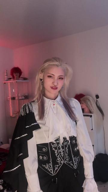 @_cosplaynerd16