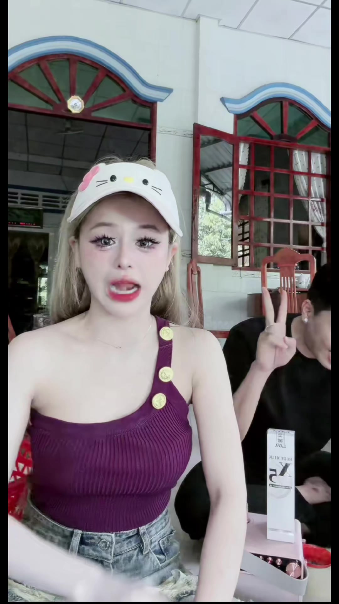 @B&iacute;ch Ngọc DIỆU B&Aacute;U