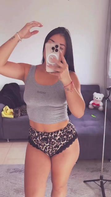 @Alondra García