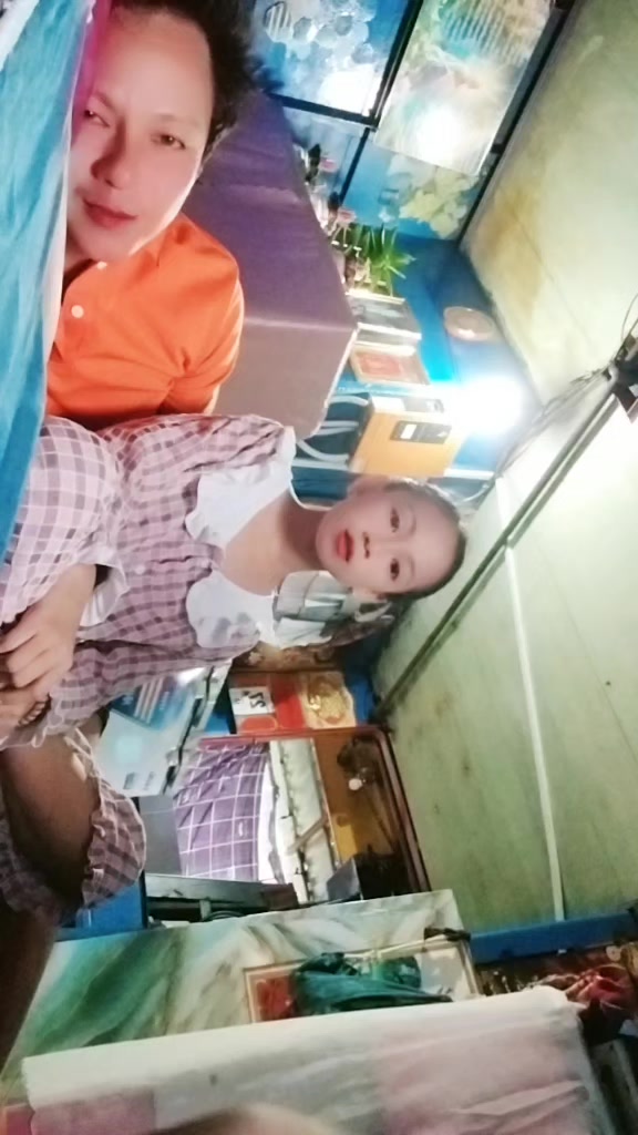 @Út Thật hậu Giang