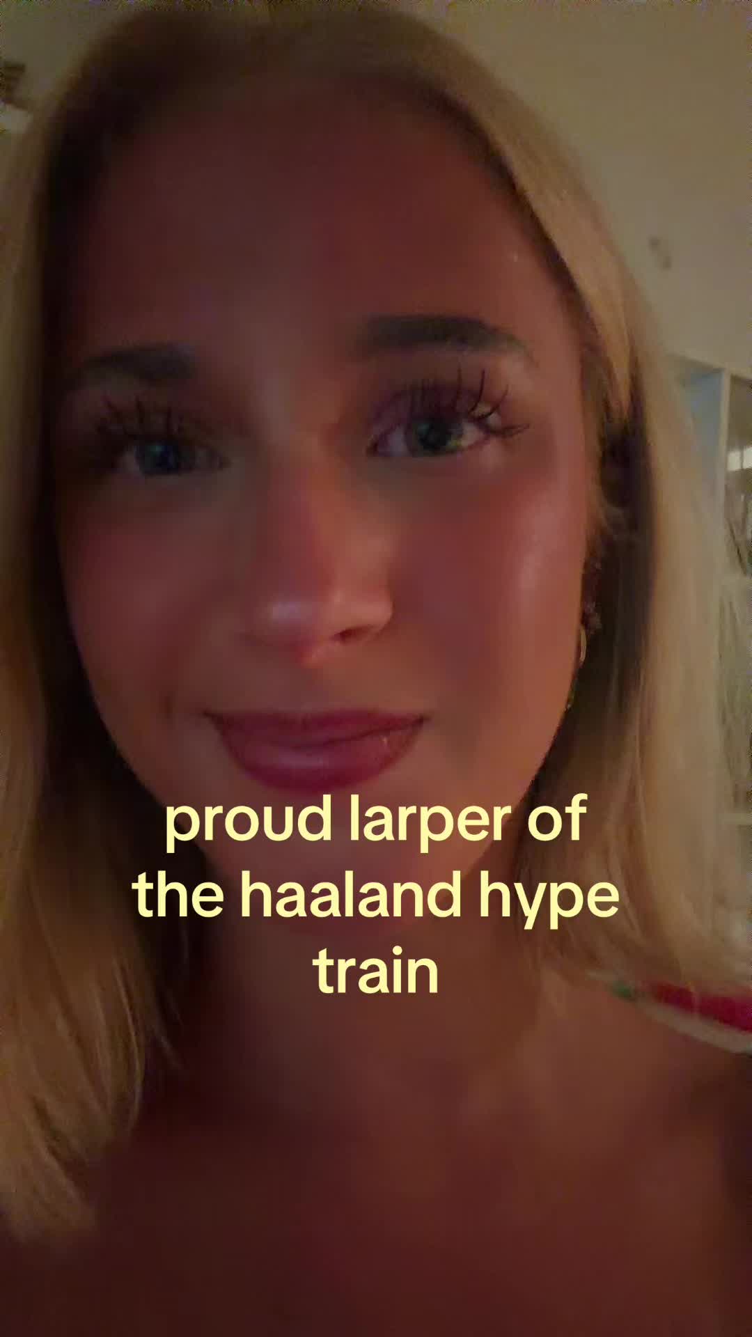 @theelliebarker