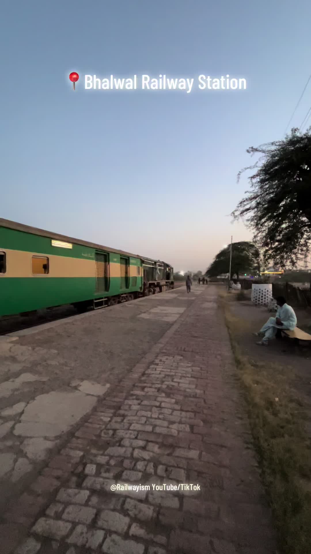 @RAILWAYISM