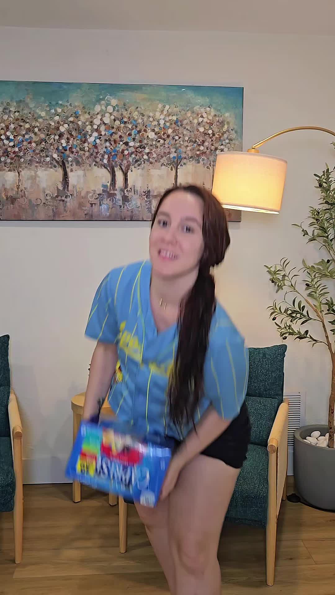@YeinysVibes