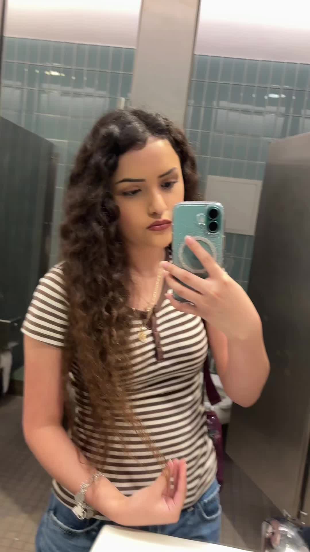 @aryanna