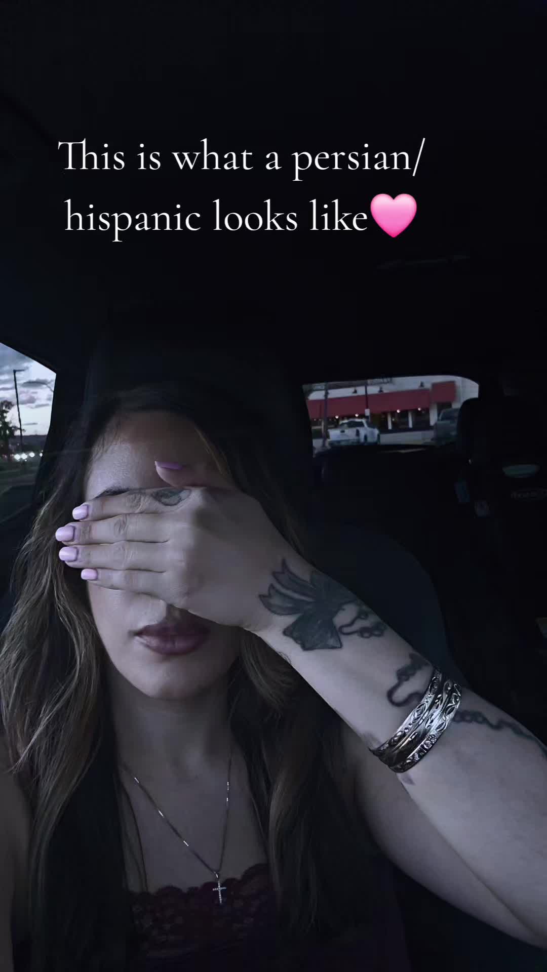 @V e e 🖤